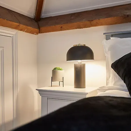 Boutique - Market Quarters *