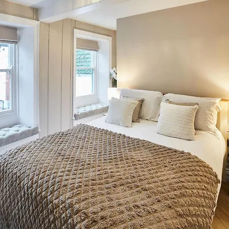 Boutique - Market Quarters * 휫비