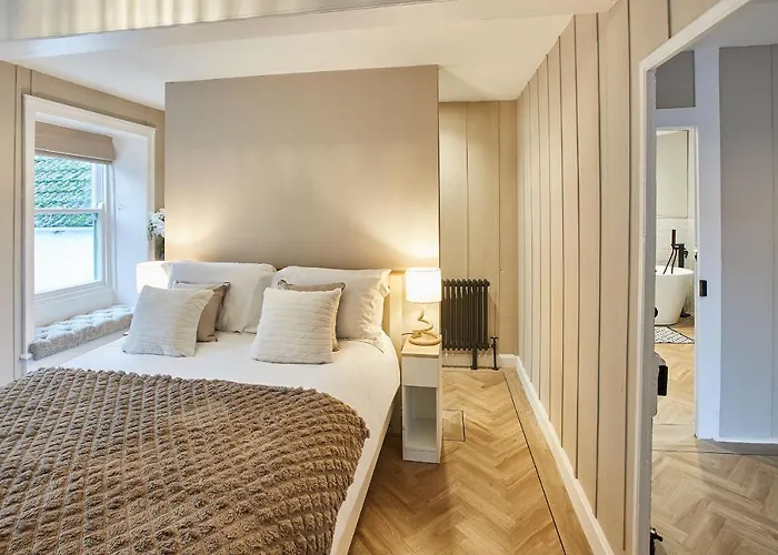 Boutique - Market Quarters *