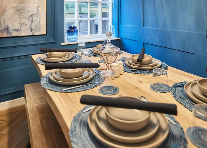 Boutique - Market Quarters * Whitby